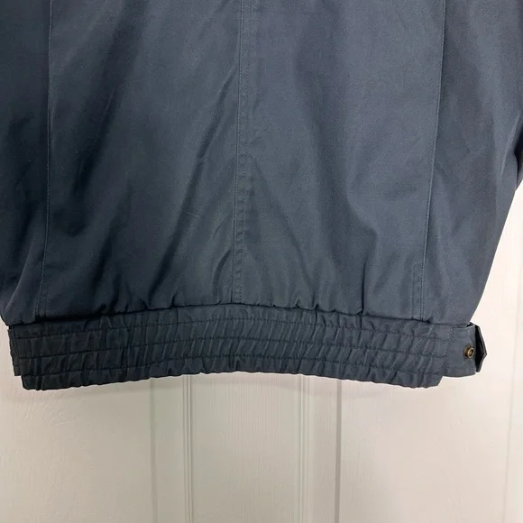 Men's Vest - Picture 11 of 14